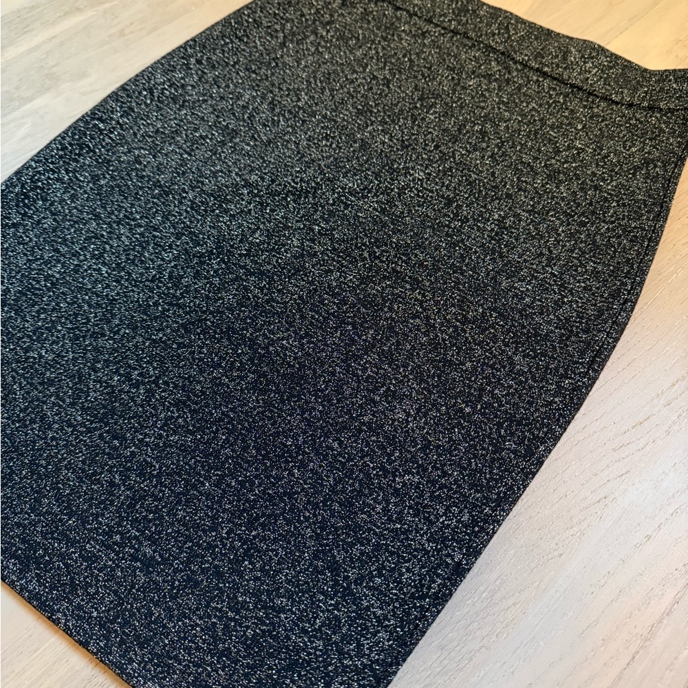 Diane Von Furstenberg Black and gold Pencil Skirt